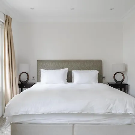 Number 53 - Stunning Maisonette With Parking In Kensington & Chelsea