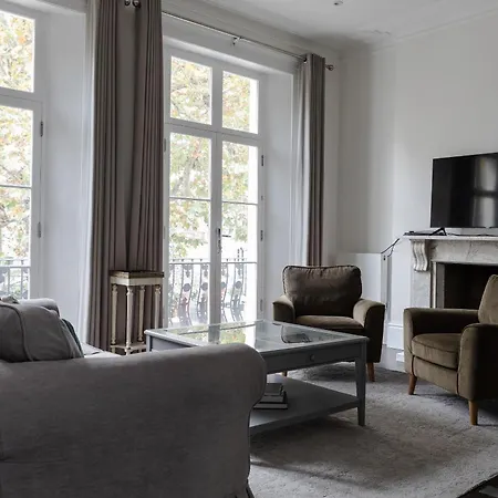 Apartment Number 53 - Stunning Maisonette With Parking In Kensington & Chelsea