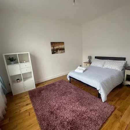 Holiday home Luxurious Living 4 Bedroom London