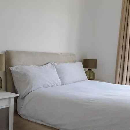 Apartment Number 53 - Stunning Maisonette With Parking In Kensington & Chelsea