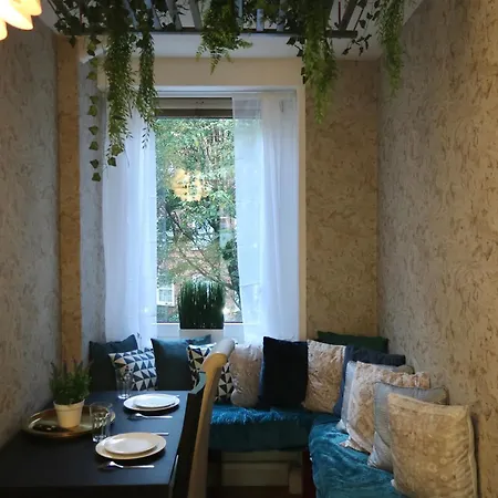 Apartment Stylish 3-bed In Clerkenwell Within Walking Distance To Tube Stations *
