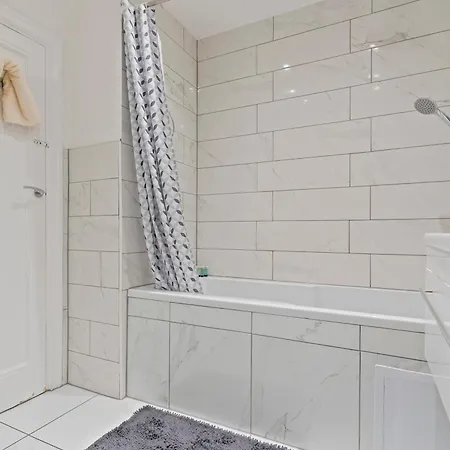 Cozy Step Away Hyde Park And Oxford Street Apartment *