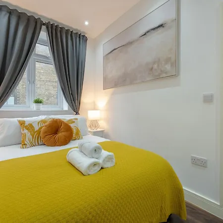 Modern 1 Bed - Us Embassy, Nine Elms & Battersea Station London