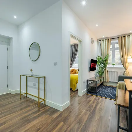 Modern 1 Bed - Us Embassy, Nine Elms & Battersea Station Apartment London