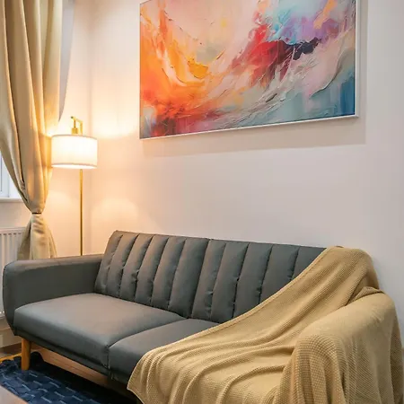 Modern 1 Bed - Us Embassy, Nine Elms & Battersea Station London