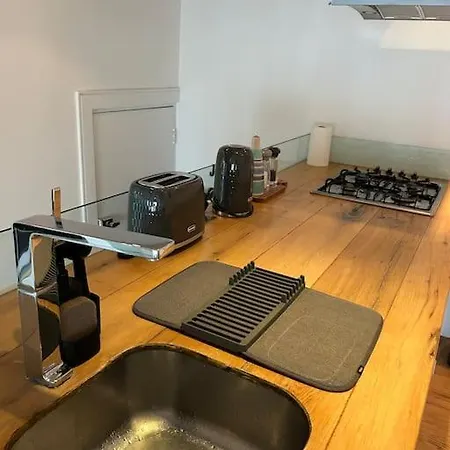 Apartment Modern 1-bedroom Flat On The Avenue