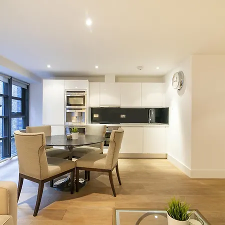 Bull Court - Walking Distance To Covent Garden Square Apartment