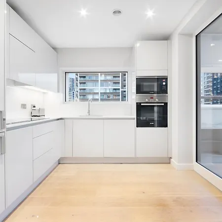 Modern 2 Bed Heart Of Elephant Castle דירה לונדון