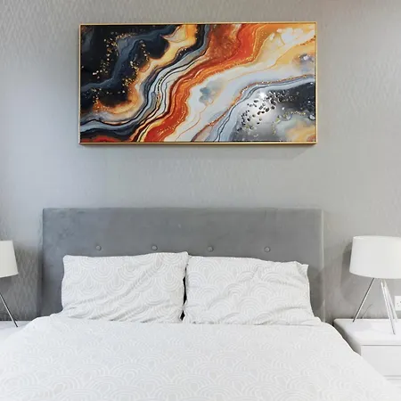 Modern 2 Bed Heart Of Elephant Castle