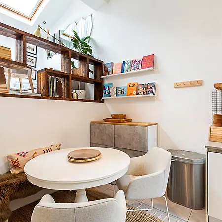 Modern Airy 2-bed Gem In Trendy Stoke Newington Apartment London