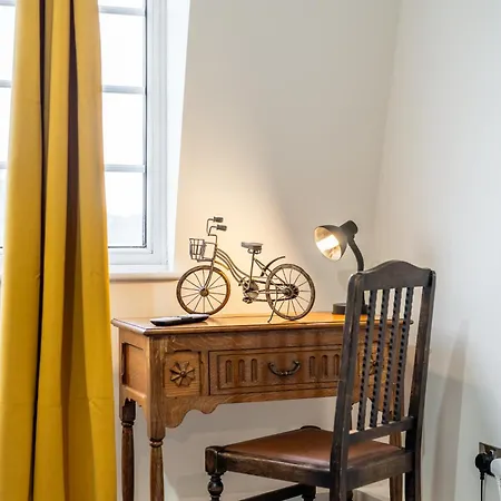 Wilkinsons Home-free Parking, Perfect For Contractors & Weekend Getaways, Near Airport & Excel Holiday home