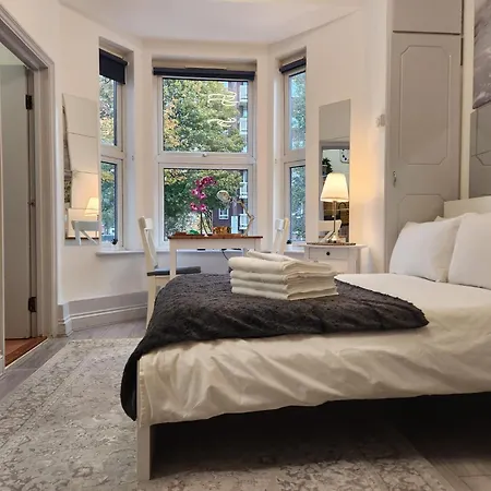 St 8 - Very Close To Tube - Cozy Flat Apartment *