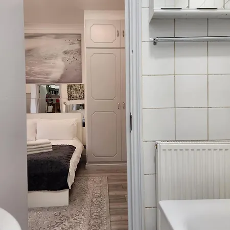 St 8 - Very Close To Tube - Cozy Flat Apartment