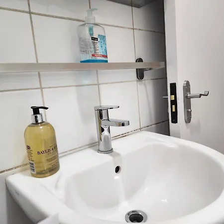 St 8 - Very Close To Tube - Cozy Flat Apartment *