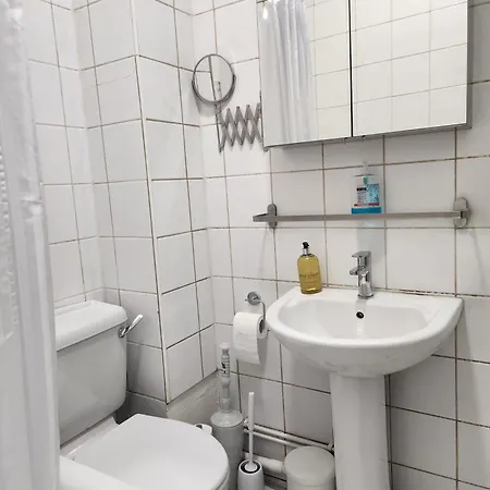 Apartment St 8 - Very Close To Tube - Cozy Flat *
