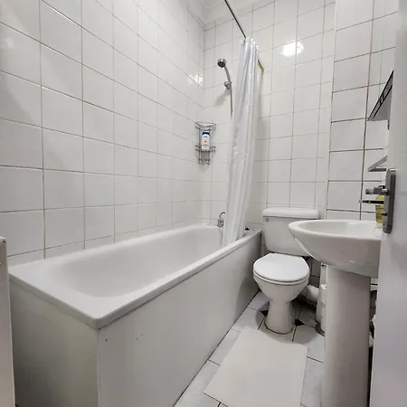Apartment St 8 - Very Close To Tube - Cozy Flat *