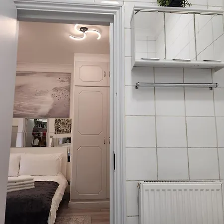 Apartment St 8 - Very Close To Tube - Cozy Flat London