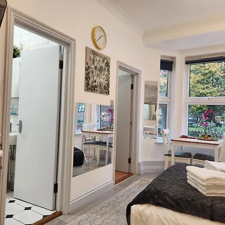 St 8 - Very Close To Tube - Cozy Flat London