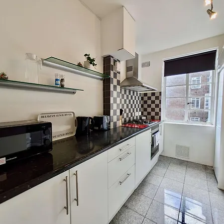 Stunning On Finchley Road Appartamento