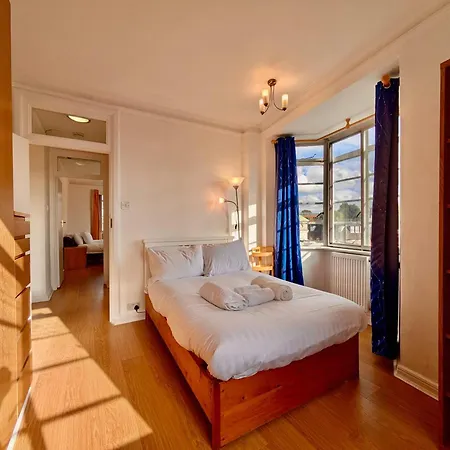 Stunning On Finchley Road Appartamento