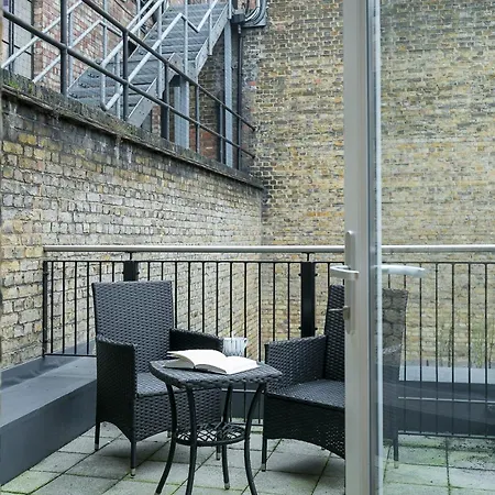 Urban Chic - Camden Apartment London