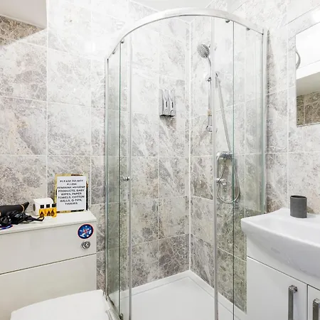 Bridge Apartment London
