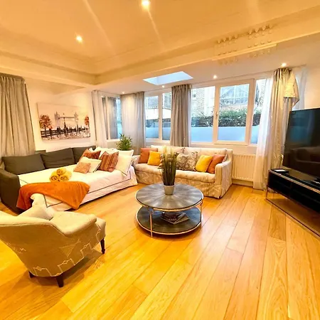 Chelsea Private 2 Beds Flat Apartment