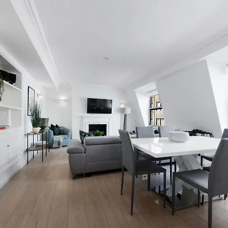 Luxury 2 Bed In Mayfair! London
