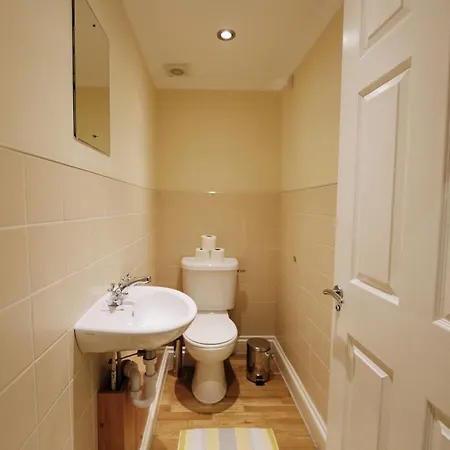 The Chic Townhouse In Kings Cross!!! 3 Floors Apartment