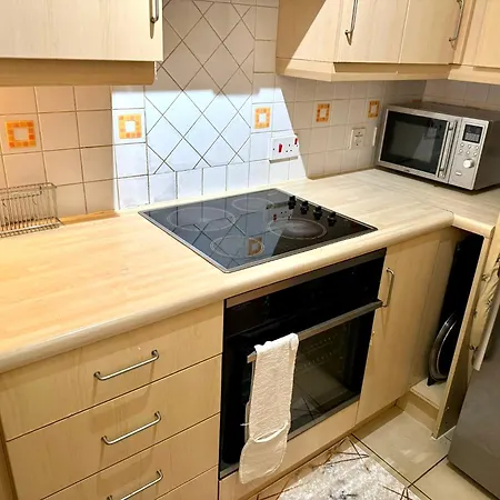 Cute 1 Bedroom In Maida Vale Apartment