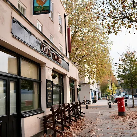 The Chic Townhouse In Kings Cross!!! 3 Floors London