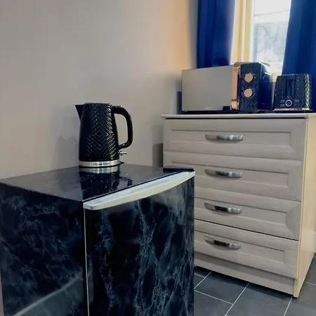 Apartment Riverside With Parking In Se Ldn *