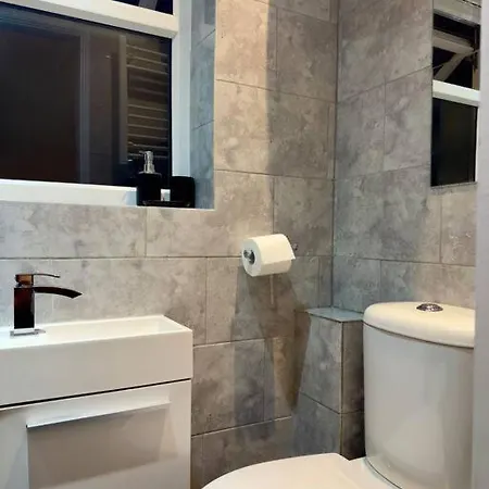 Riverside With Parking In Se Ldn Apartment Thamesmead (Greater London)