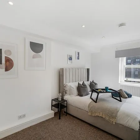 1br & 2br Apts By Livestay Short Lets & Serviced With Free Wifi