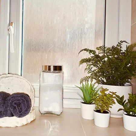 Apartment Olympia 2 Bed Terrace London