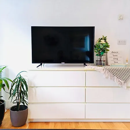 Olympia 2 Bed Terrace Apartment