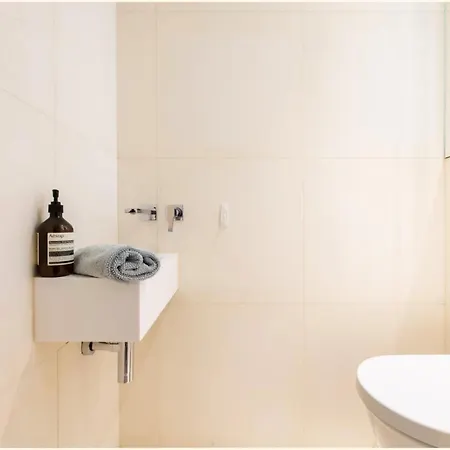 Sweet Hampstead Heath Apartment