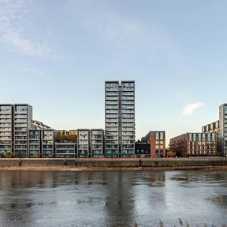 Apartment Spacious 2 Bed Fulham Riverside Flat London