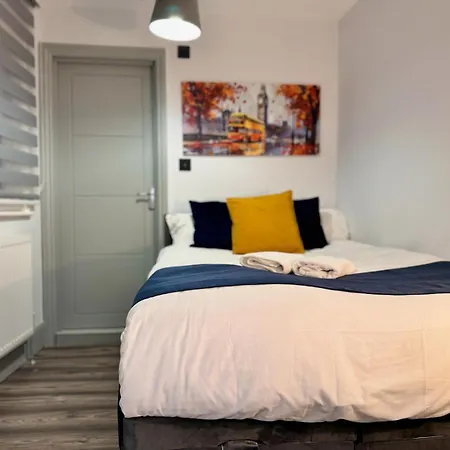 Camden Luxury Flats And En-suit * Londyn