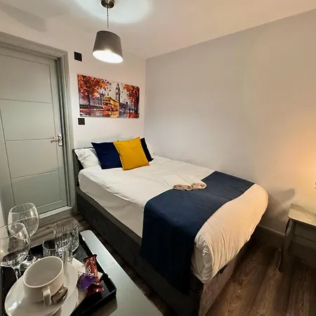 Camden Luxury Flats And En-suit Londra