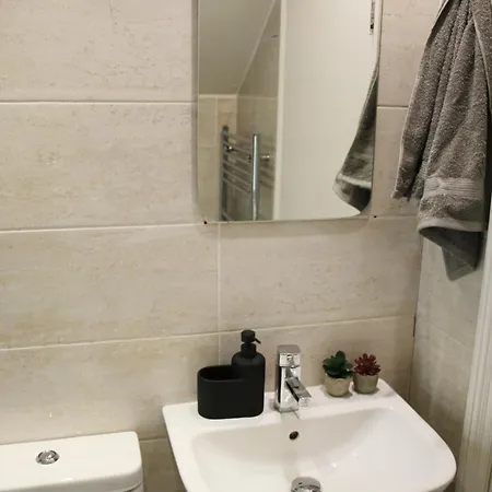 Apartment Cosy 3 Bedroom Flat, Hackney *