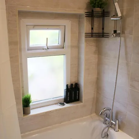 Apartment Cosy 3 Bedroom Flat, Hackney London