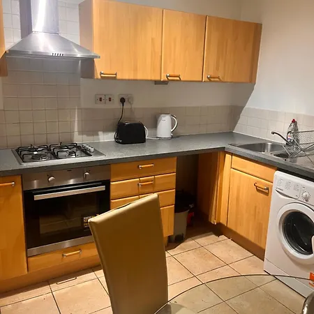 Lovely 2 Bedroom River View Apartment London