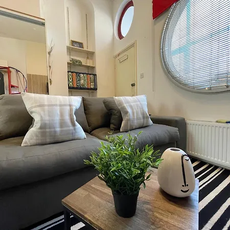 Gorgeous And Cosy 2 Bed In Fulham Apartment London