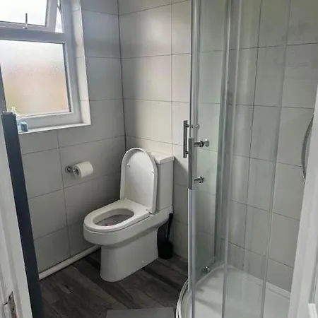 Apartment Modern Free Parking Close To Station