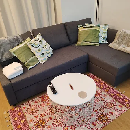 Apartment Two Bedroom In Queensway, W2, London