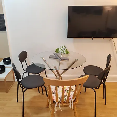 Two Bedroom In Queensway, W2,