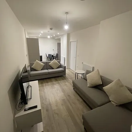 Modern 1-bedroom In Wembley Park London