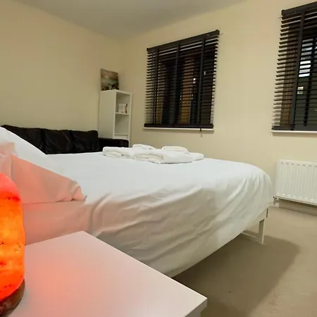 Napcastle Caledonian Park Guest house London