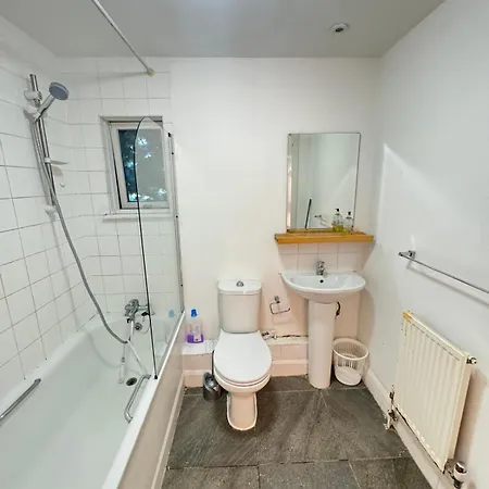 Fabulous In Kilburn * London